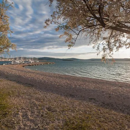 A&j Deluxe Biograd Na Moru