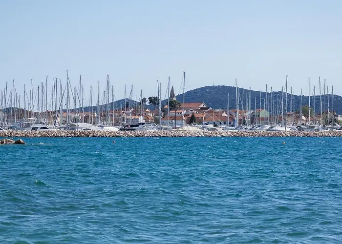 A&j Deluxe Biograd Na Moru