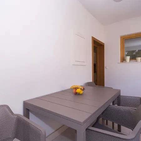 A&j Deluxe Apartment Biograd Na Moru